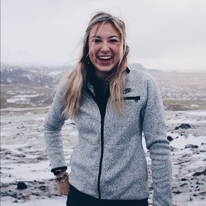 Meet your Posher, Olivia